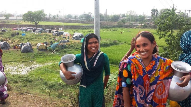 নাগরিক সুবিধা চান যাযাবর মান্তাদের